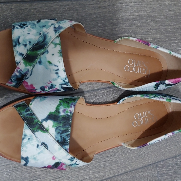 Franco Sarto flat sandals - Picture 3 of 4